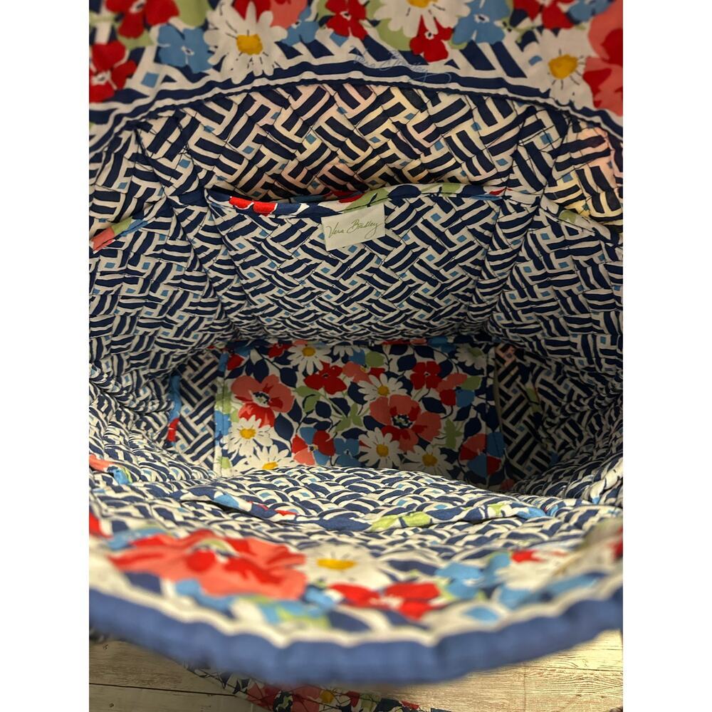 Vera Bradley Summer Cottage Quilted Floral Bag Travel Tote - Picture 3 of 5